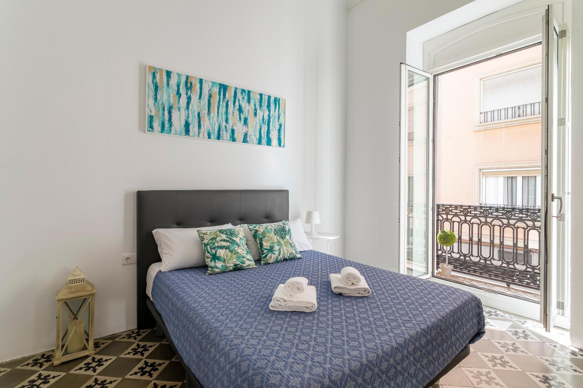 Apartamentos Teatro Аликанте Экстерьер фото